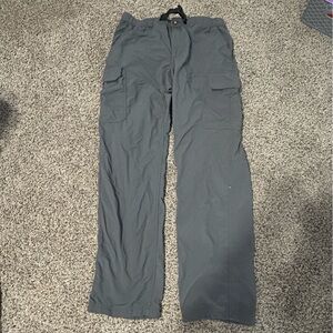 Duluth Trading Co Men's Slate Cargo Pants